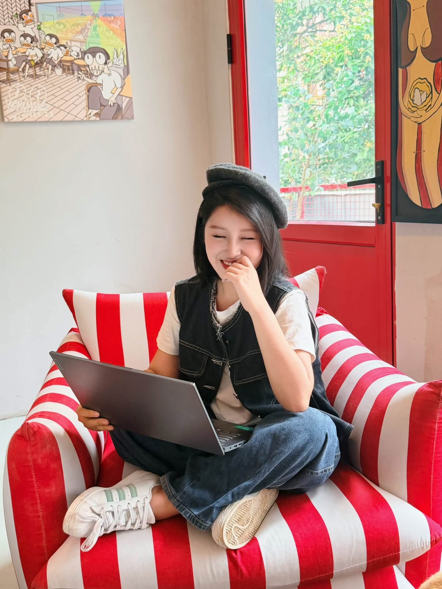 Cô giáo Vật lý hot nhất Hà Nội giờ ra sao?