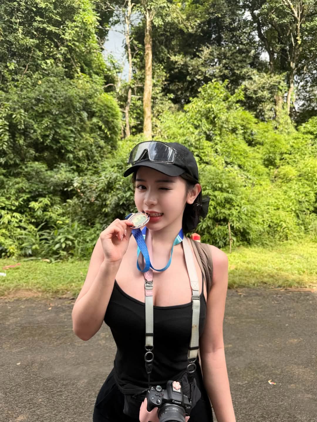 Hot girl 2k1 đình đám năm nào ngày càng quyến rũ, khiến CĐM không nhận ra trong bộ ảnh mới