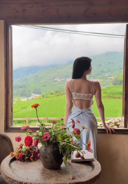 Hot girl Vũ Phương Thảo sở hữu những clip 