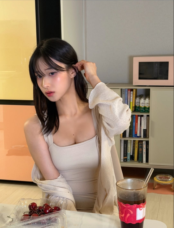 Sở hữu gương mặt đẹp như 