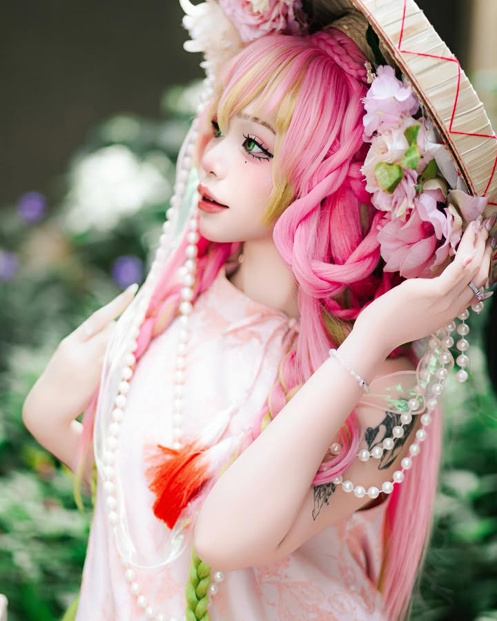 Bộ ảnh cosplay làm 