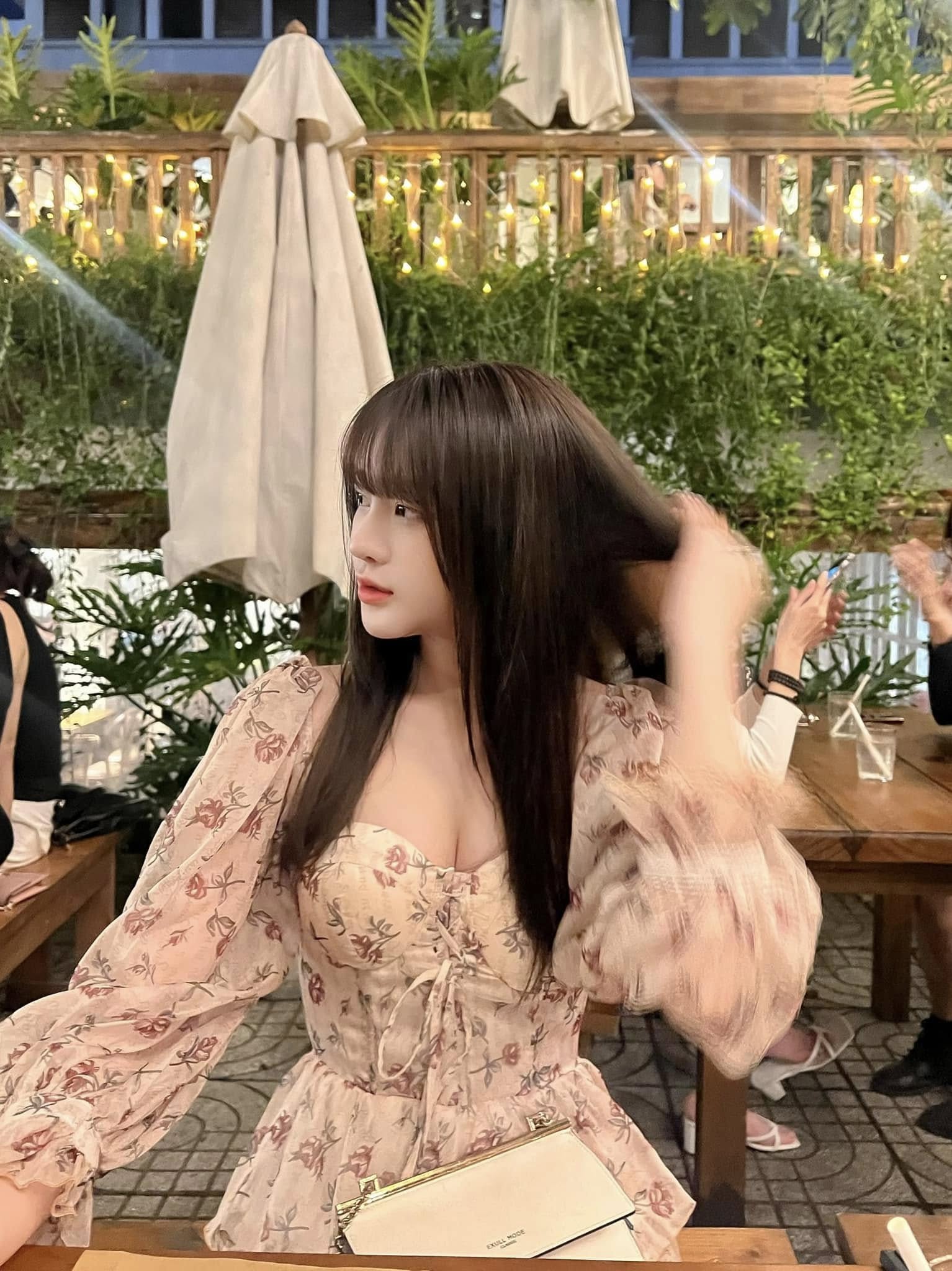 Lyly Sury khoe thành quả độ dáng cực nét!