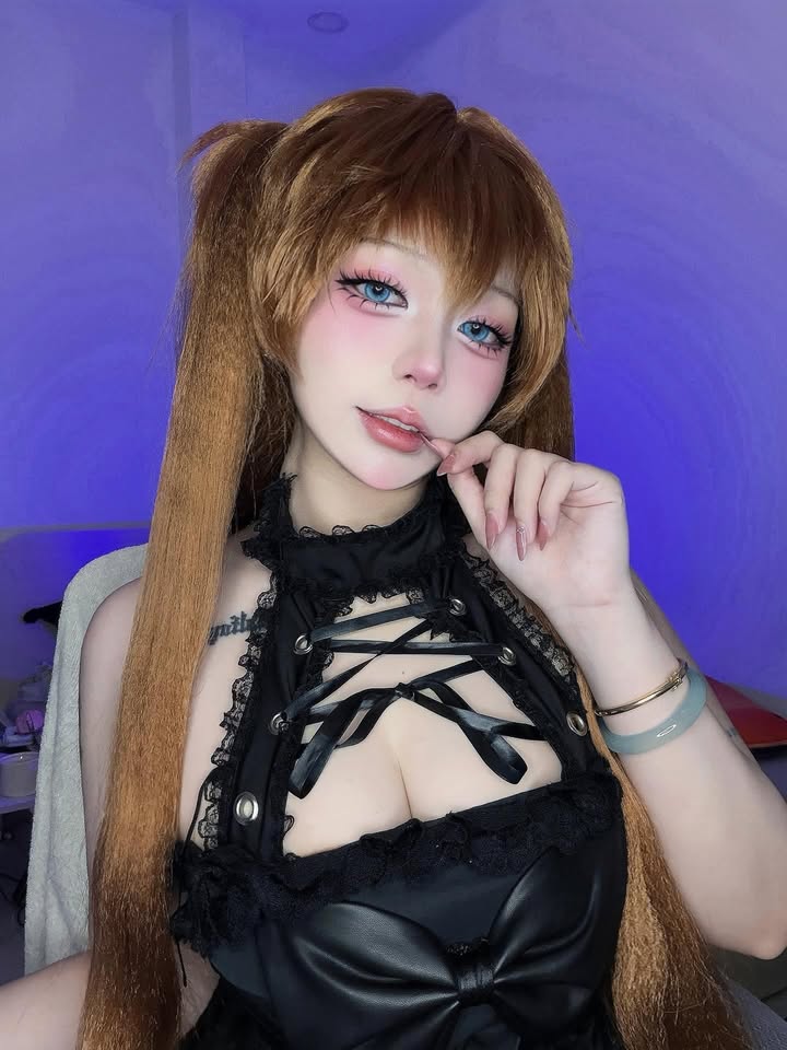 Bộ ảnh cosplay làm 