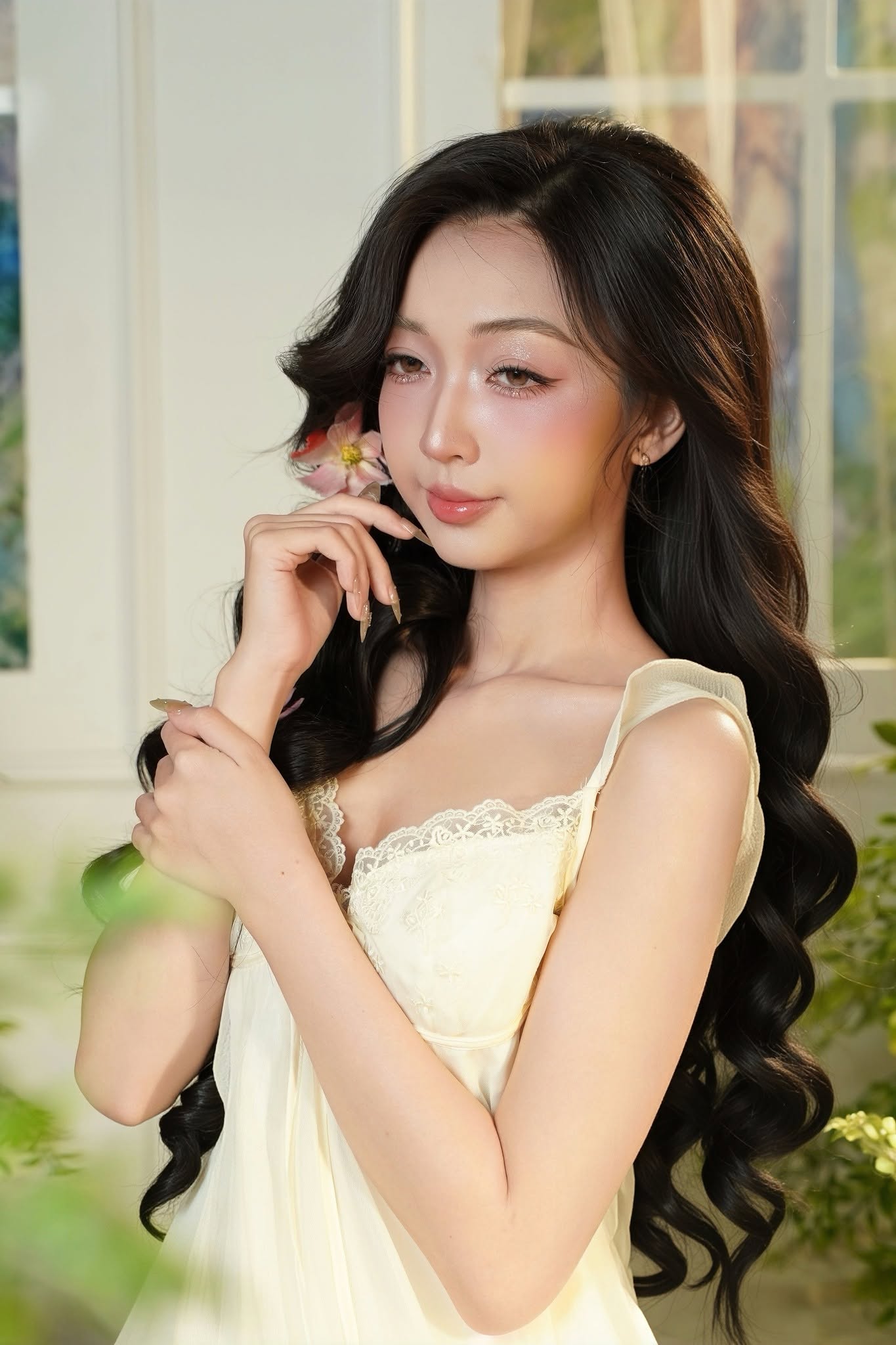 MC Hoài An rực rỡ tuổi 23, khiến làng game Việt chao đảo với nhan sắc ngọt ngào
