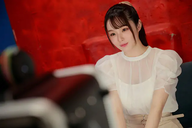 Hot girl gợi cảm hoảng sợ khi bị quấy rối liên tục, nhà riêng hai lần xuất hiện người khả nghi