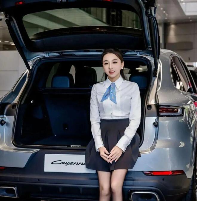 Bán toàn Porsche, cô gái rò rỉ nhiều video nhạy cảm, lên tiếng nói về drama