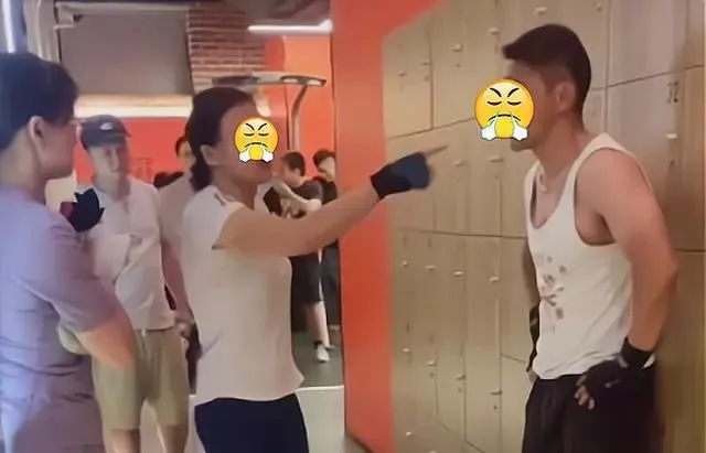 Đang thư giãn ở phòng tập gym, nam thanh niên bất ngờ bị cho là kẻ quấy rối, quay lén phụ nữ