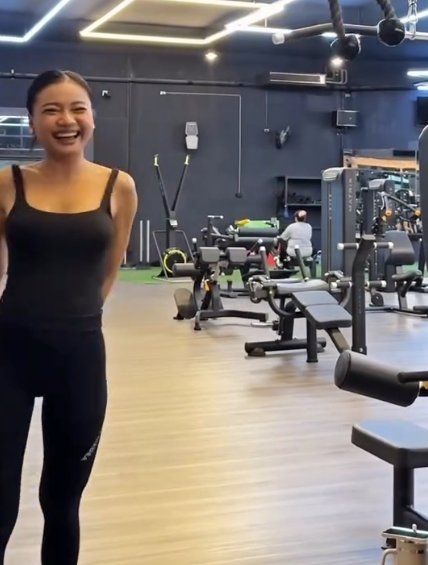 Nữ gymer