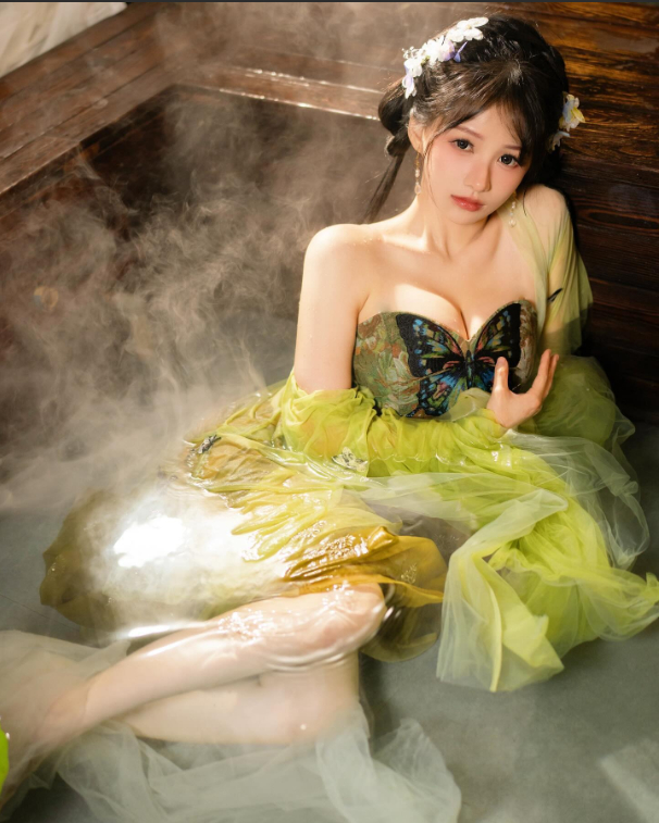 Cosplay giống như nhân vật bước ra từ game, hot girl mạng khiến CĐM sững sờ, được gọi là “Tifa số một MXH”