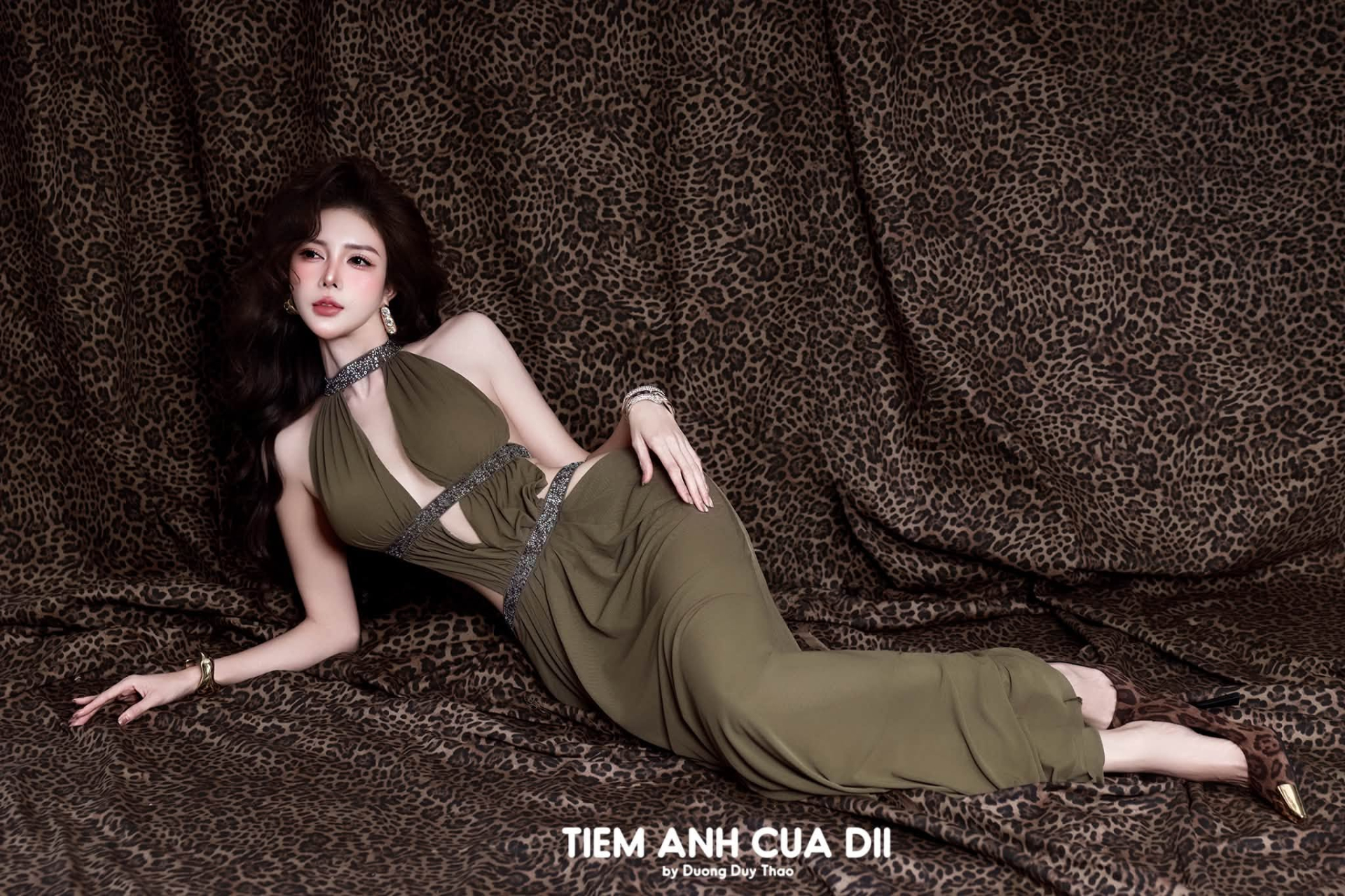 Lilly Luta lên đồ sang chảnh, fan dụi mắt không nhận ra cô nàng hot girl quen mặt