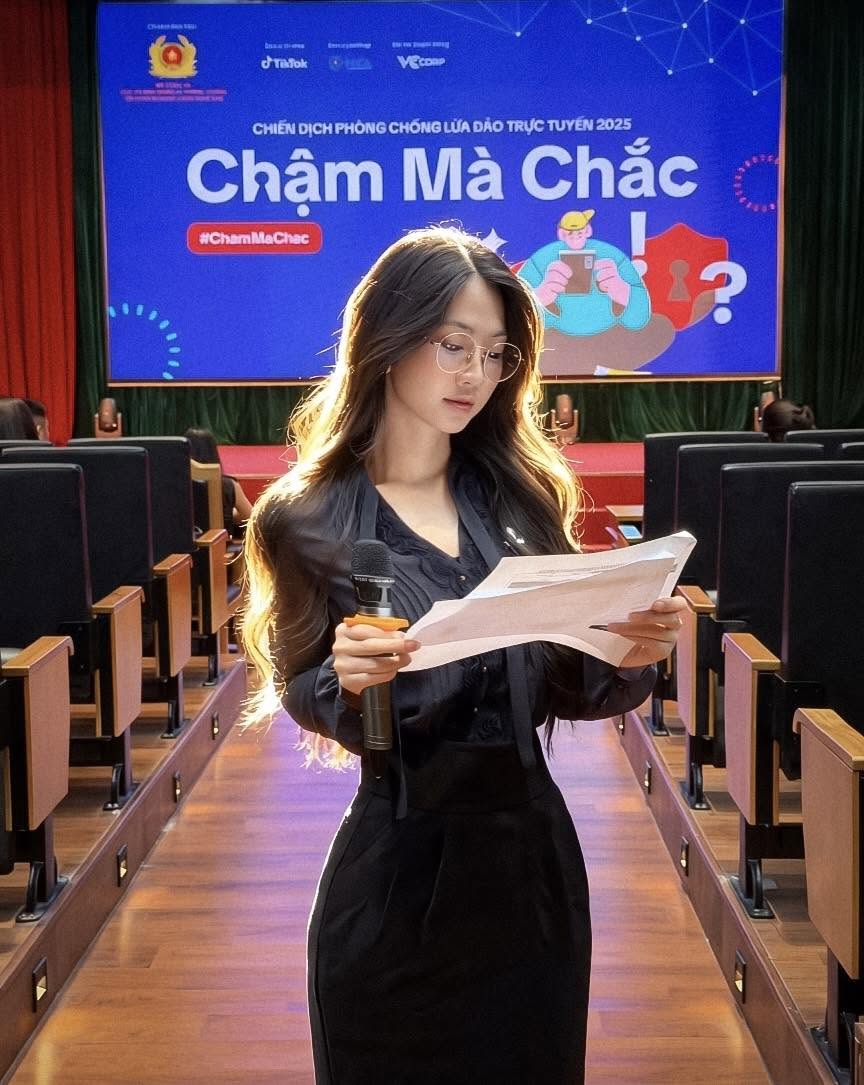 Lê Bống tuyên bố có
