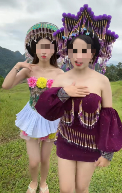 Ăn mặc phản cảm quay video, 2 cô nàng