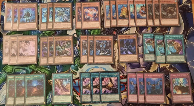 Nữ bài thủ Yu-Gi-Oh! bất ngờ gây chú ý với màn khoe nhan sắc táo bạo, soi info càng thêm ngỡ ngàng