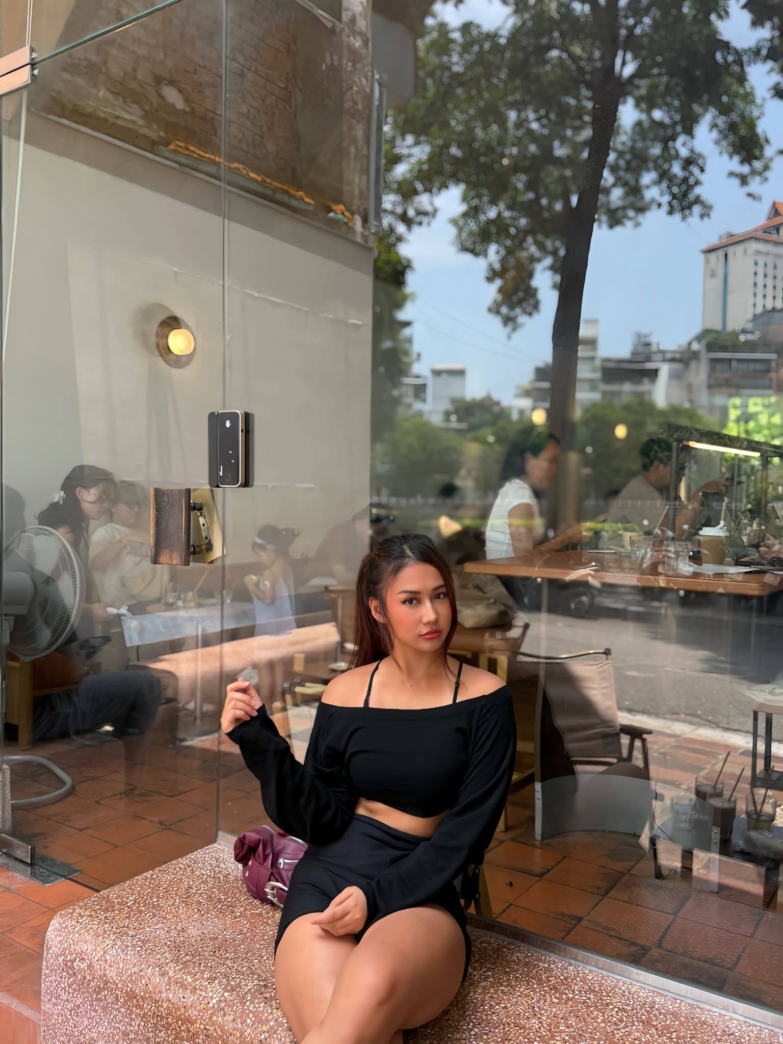 Thêm một hot girl gia nhập hệ 