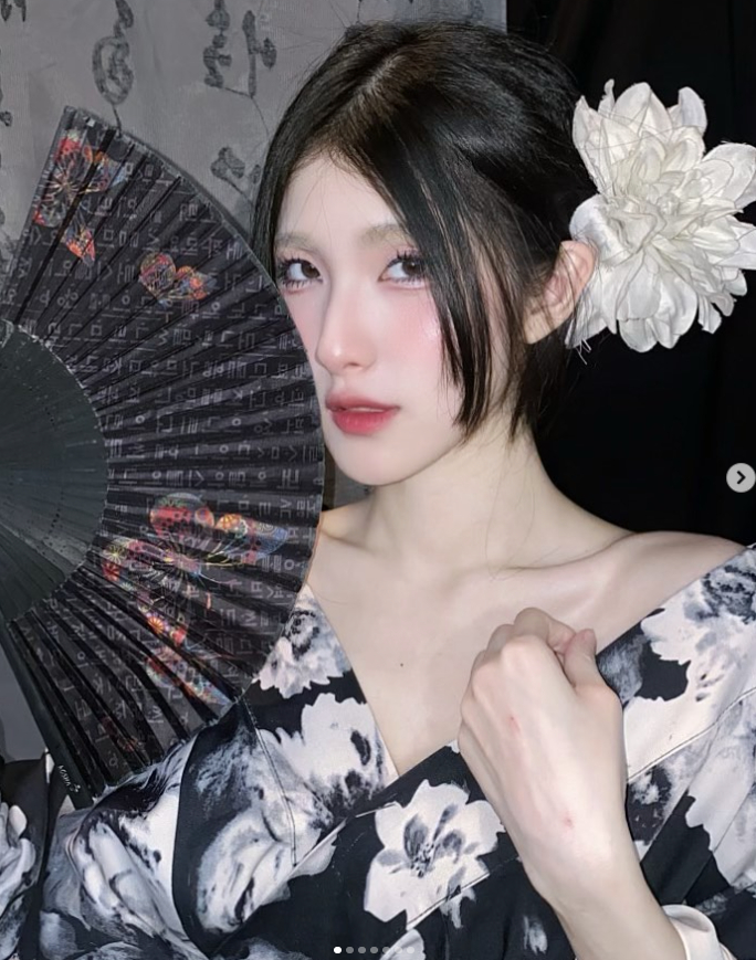 Nghịch lý hot girl bị