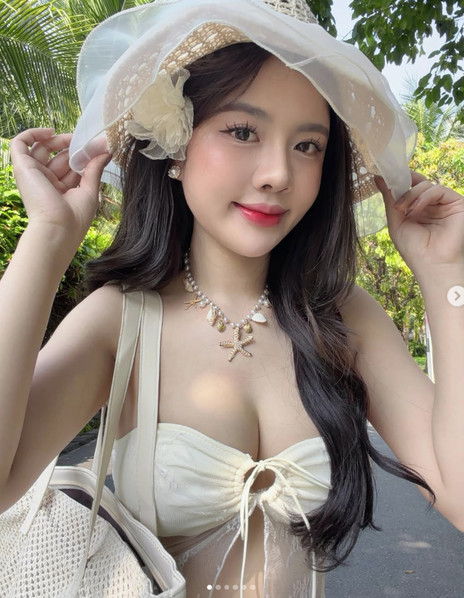 Từ đồng phục bay đến phong cách đời thường, sức hút khó cưỡng của nữ tiếp viên hàng không gen Z