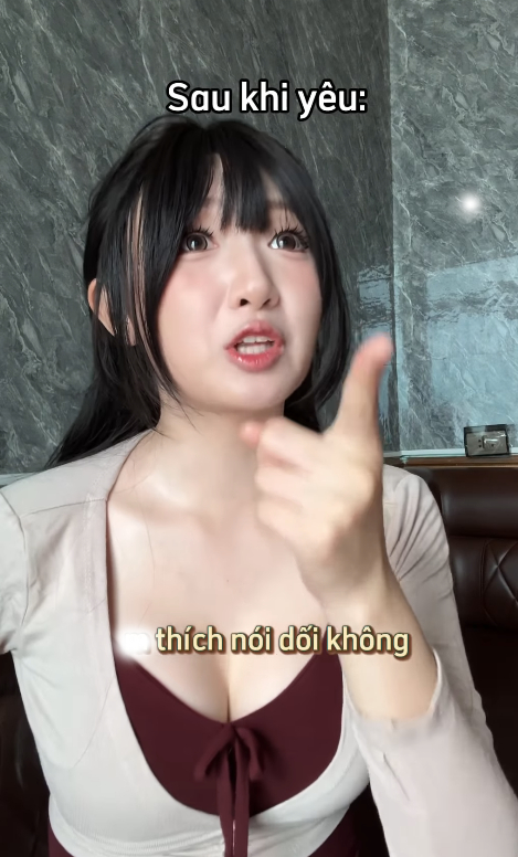 Tưởng là mẫu bạn gái lý tưởng, cô gái 