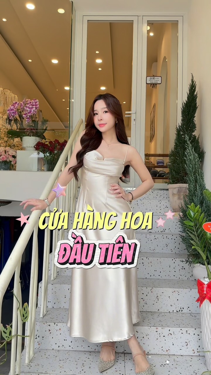 Tình cũ của rapper Bray ngày càng táo bạo: 25 tuổi đã làm bà chủ, đăng ảnh chỉ cần 1 pose cũng đủ khiến người xem mê mệt