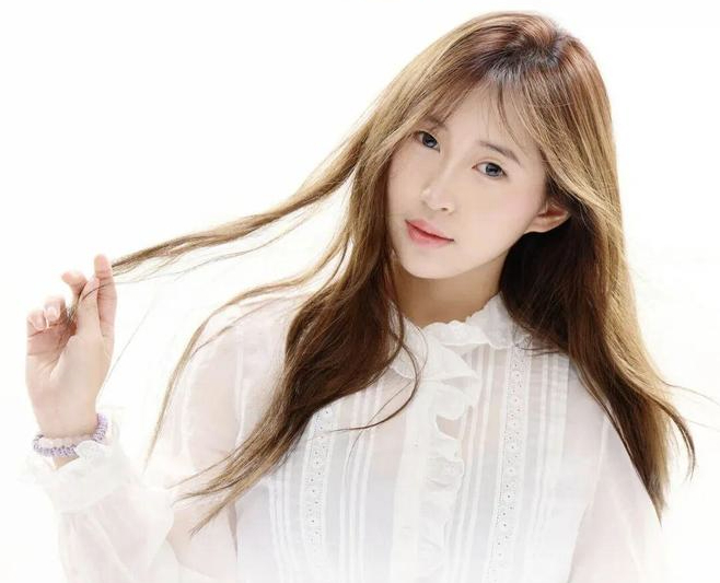 Ảnh nhạy cảm bị lan truyền, cô gái 20 tuổi có phản ứng cực bản lĩnh