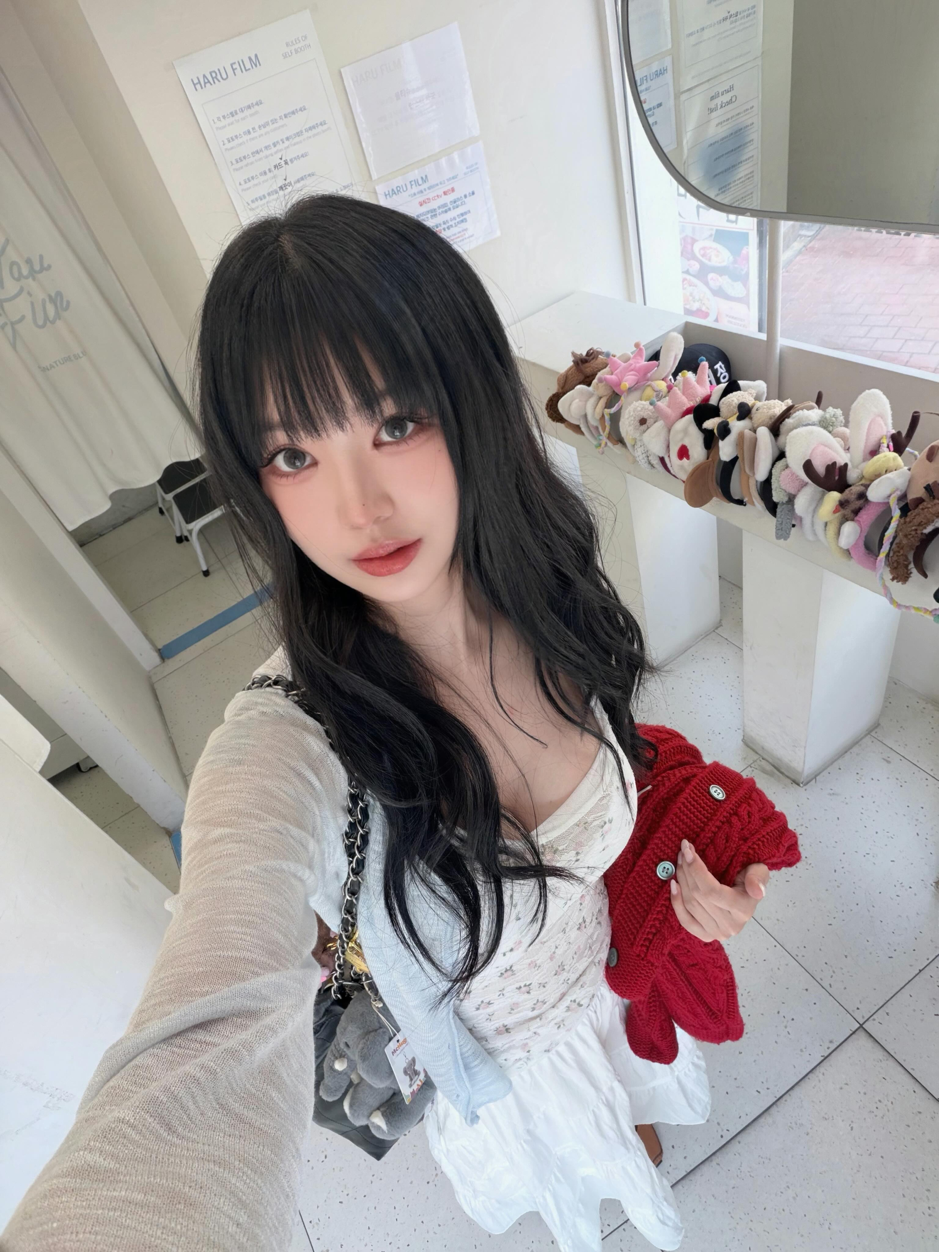 Chẳng ngại vào vai nhân vật nam, fan nữ Naruto hóa thân idol cực