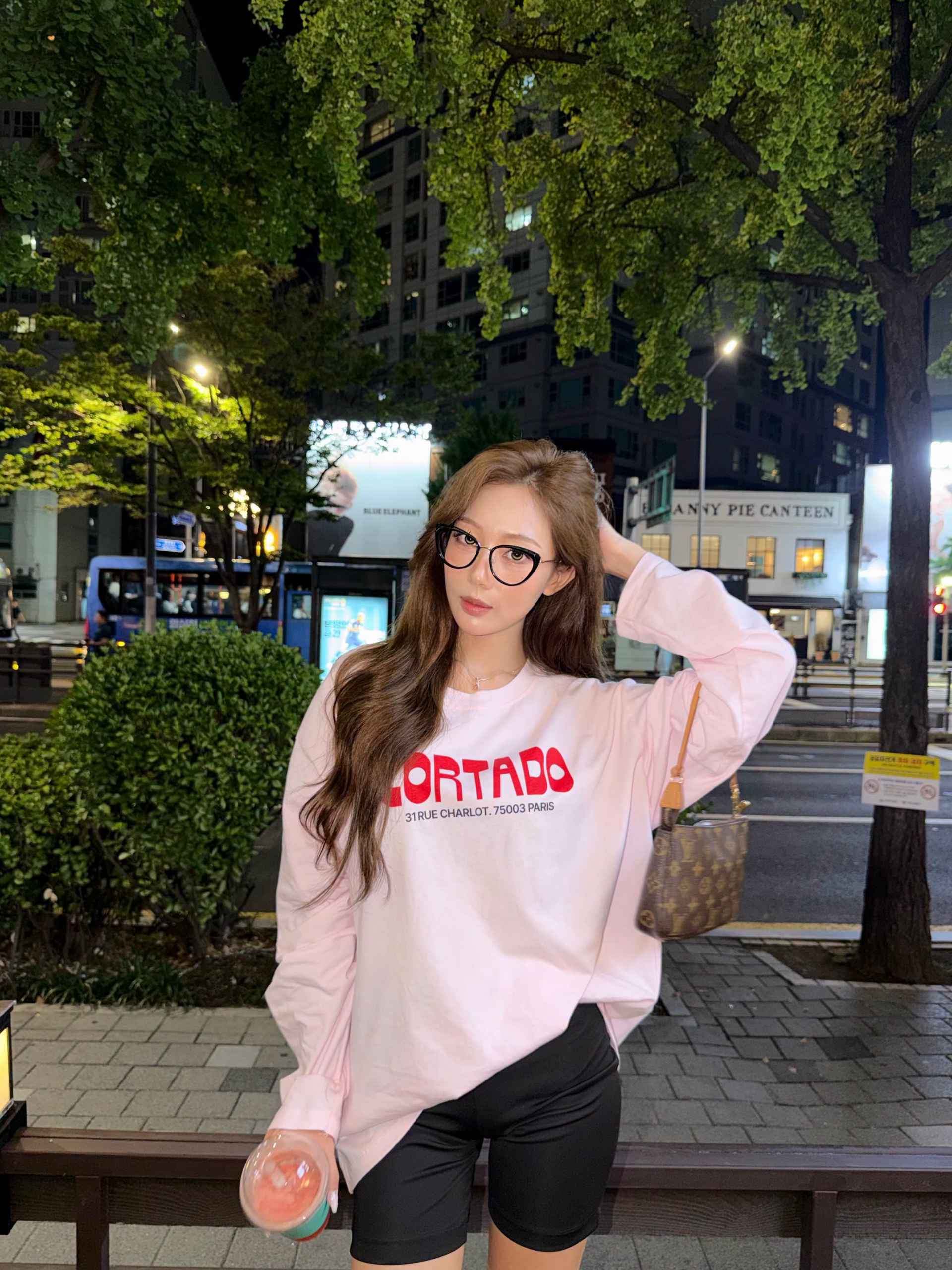 Hot girl Đảo Thiên Đường năm nào khoe dáng ấn tượng, tung bộ ảnh đi biển thôi mà khiến CĐM náo loạn bàn tán