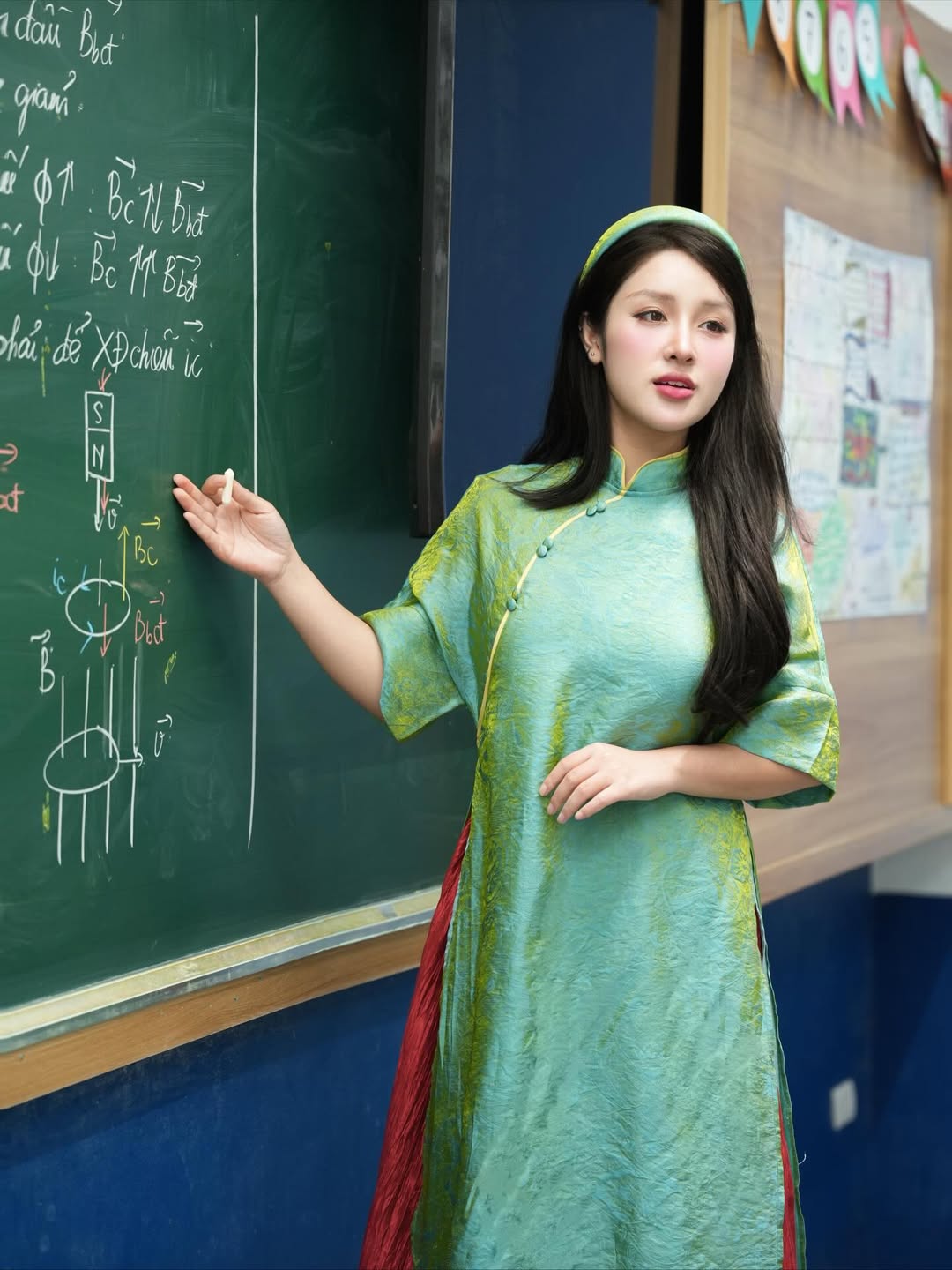 Cô giáo Thanh Nga bất ngờ