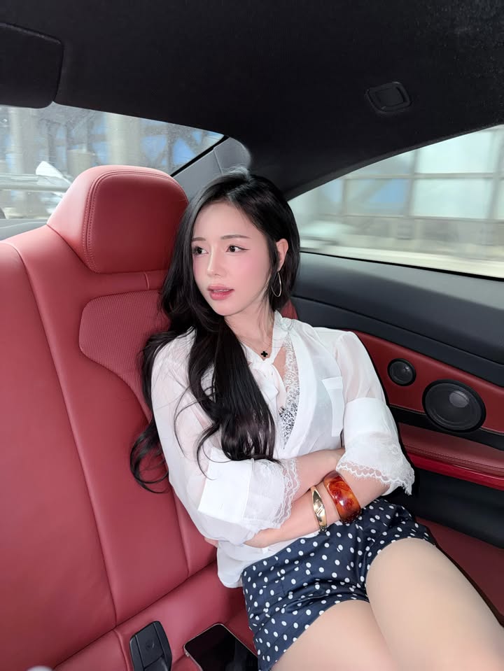 Xả ảnh biển, hot girl Việt chẳng thua kém bất cứ siêu mẫu Hàn Quốc nào, khiến CĐM trầm trồ trước vóc dáng đáng mơ ước