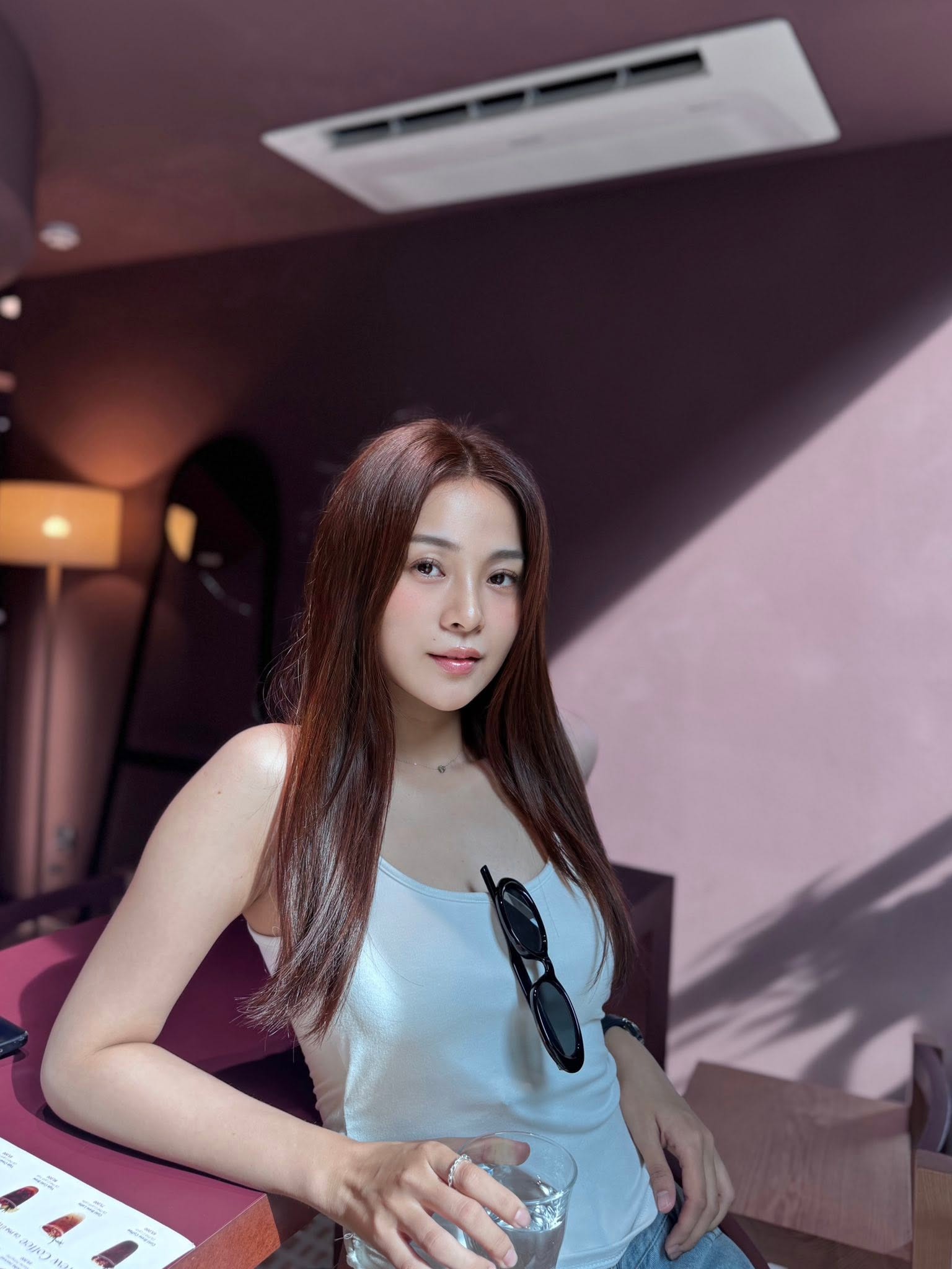 Xuất hiện chung khung hình, Chi Pu và Tam Triều Dâng khiến người xem