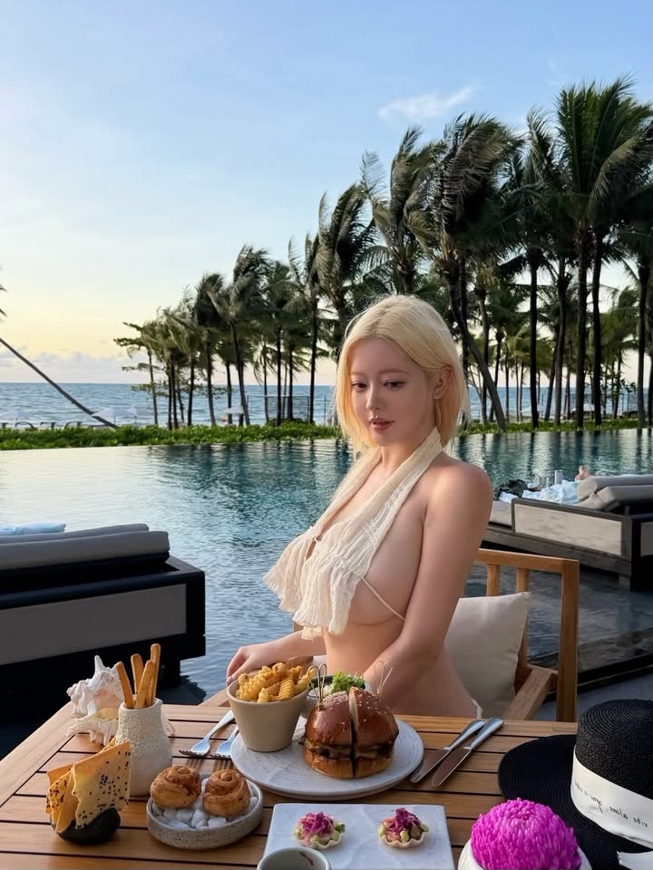 Bất ngờ