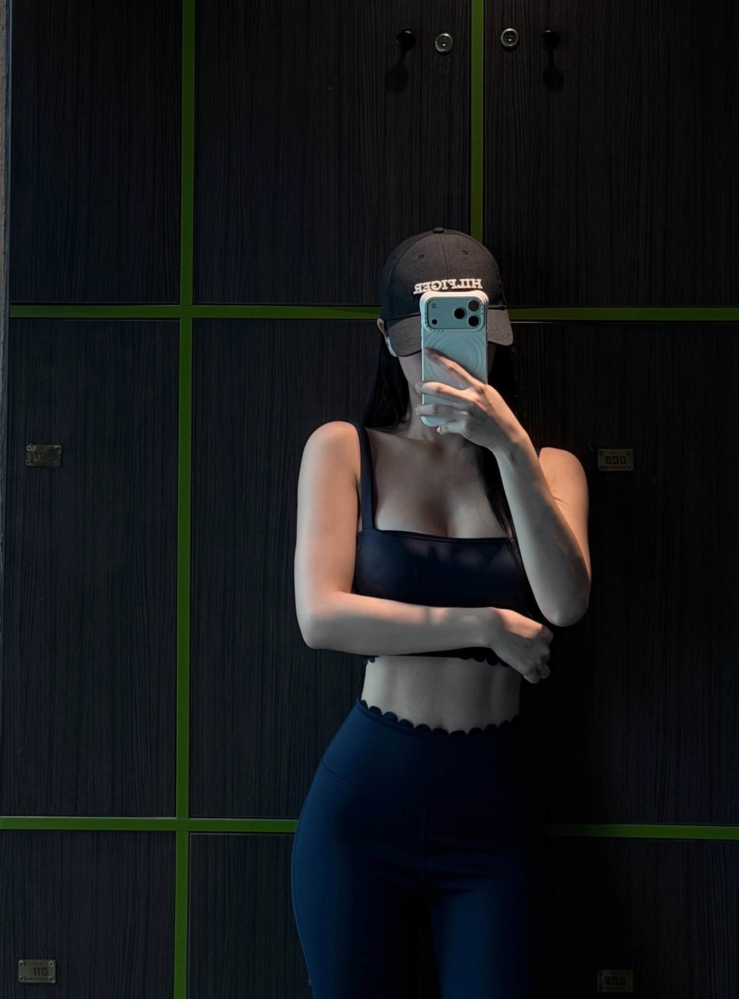 Jun Vũ gây sốt với bức ảnh selfie