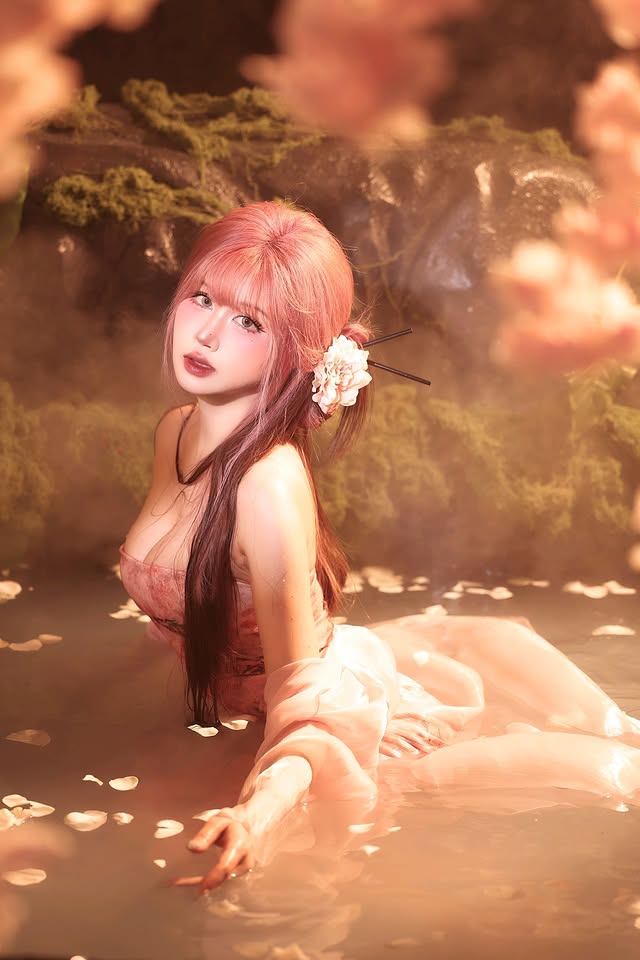 Nữ game thủ sở hữu hơn 800.000 người theo dõi, có 15 năm kinh nghiệm cosplay khiến ai cũng phải ngưỡng mộ