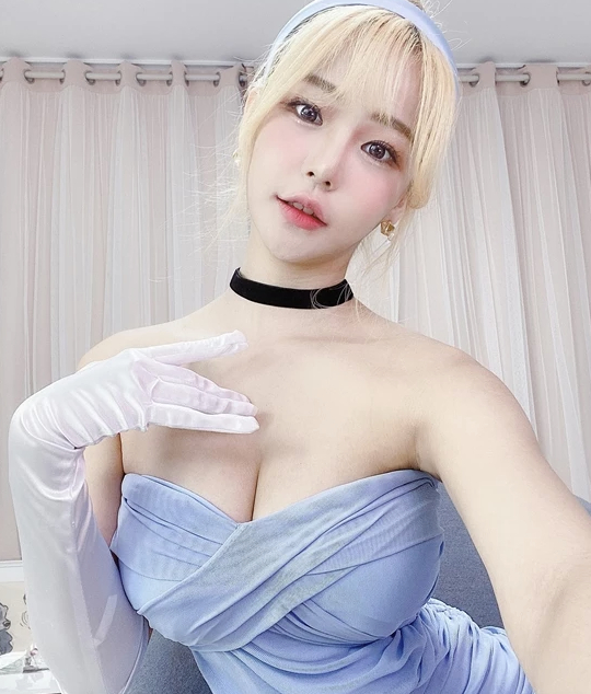 Si mê chiếc răng cửa của nữ streamer, fan nam tỏ tình với idol và cái kết bất ngờ