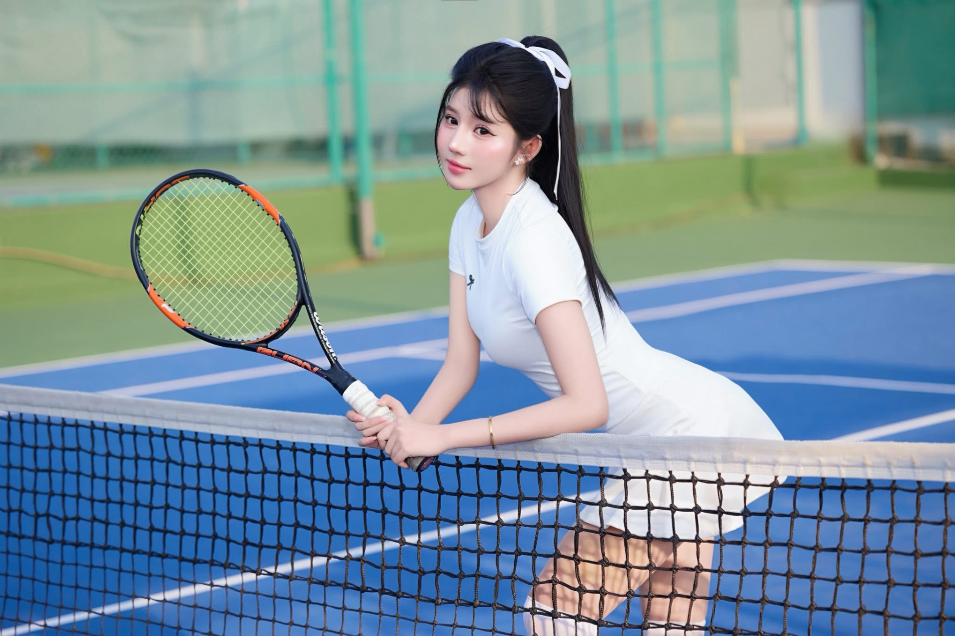 Sướng như fan Huỳnh Mai Linh: Thả tim mỏi tay, lưu ảnh idol làm nền điện thoại không biết chán