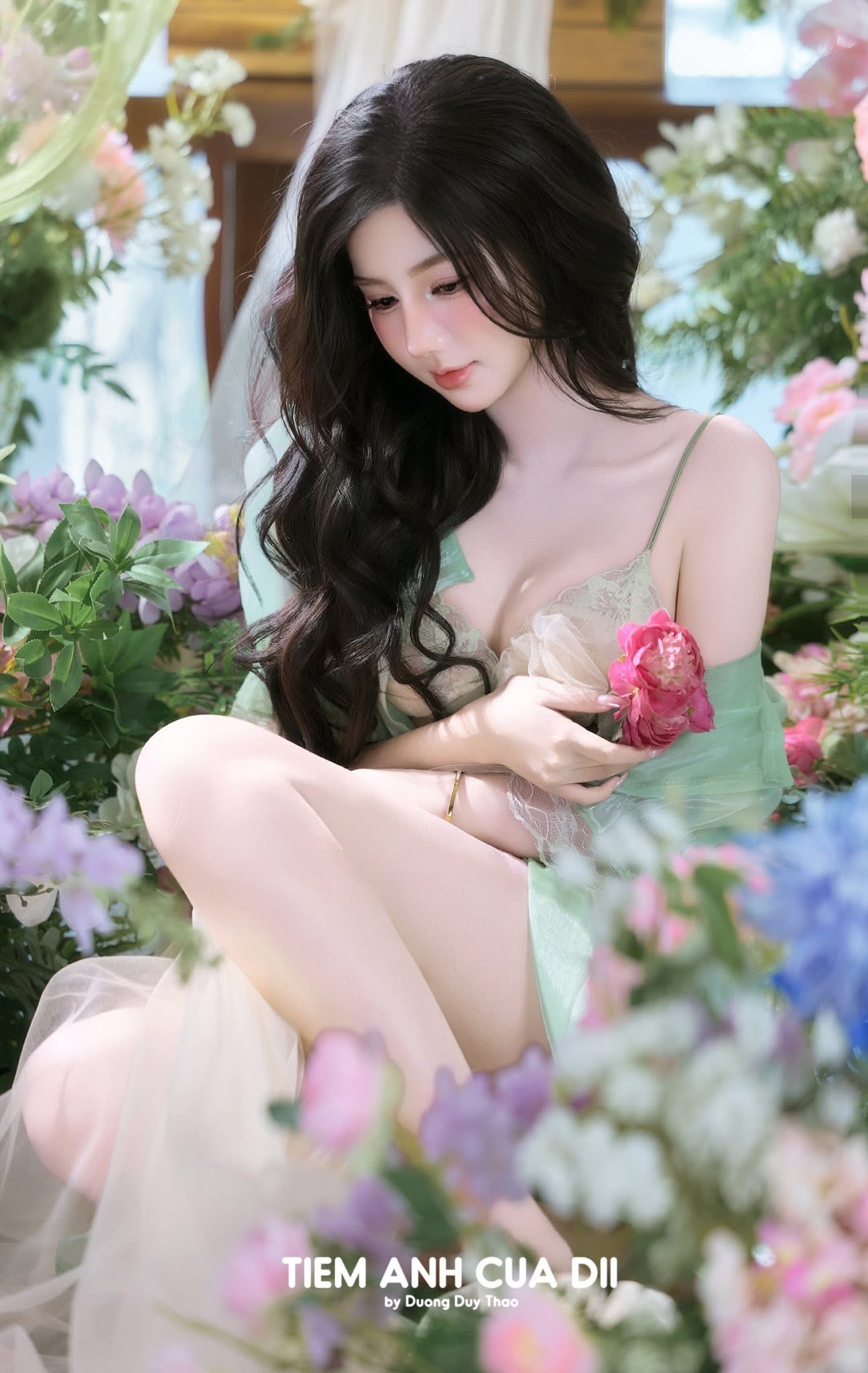 Sướng như fan Huỳnh Mai Linh: Thả tim mỏi tay, lưu ảnh idol làm nền điện thoại không biết chán