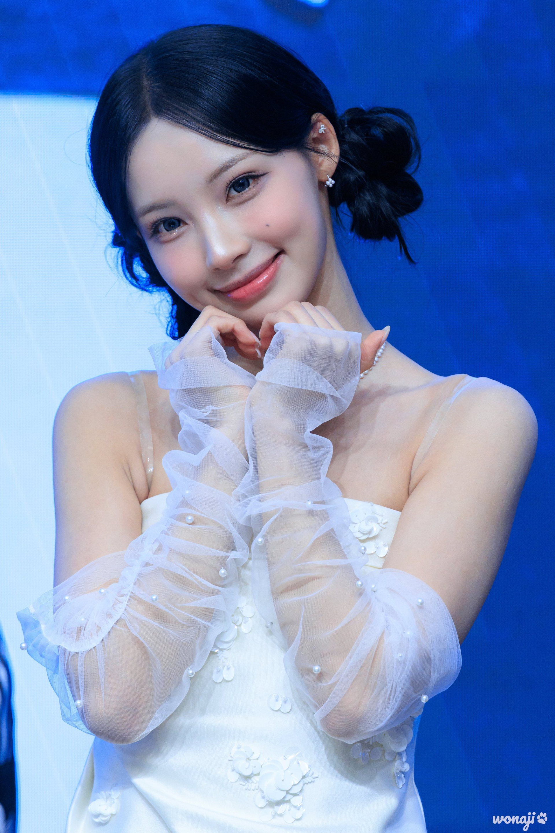 Hot girl 2k4 khiến fan Pokémon