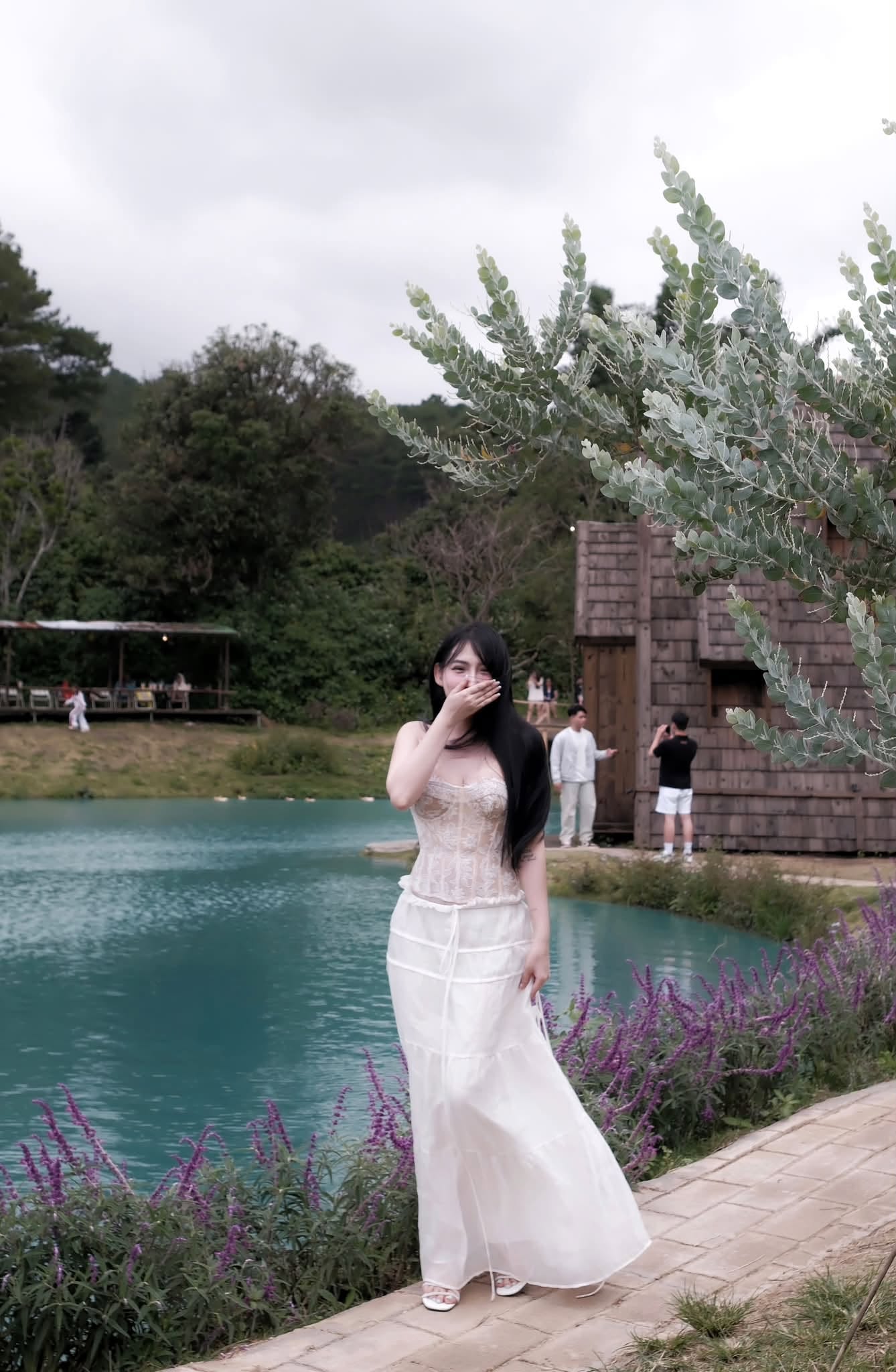 Dạo chơi ở Đà Lạt, hot girl Vy Vy