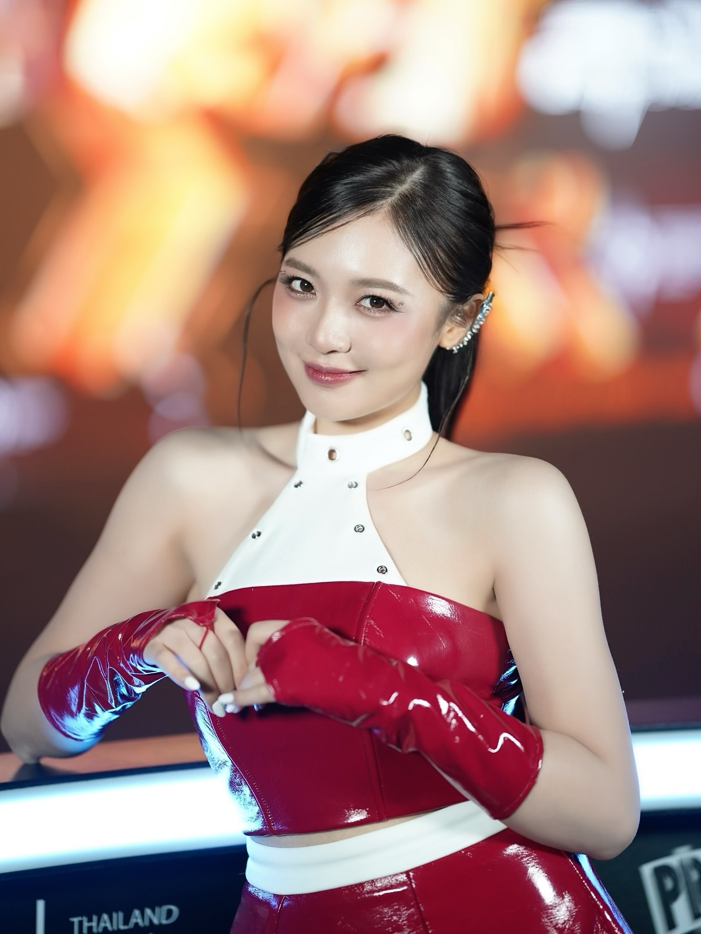 MC Phương Thảo phiền lòng chuyện yêu, đăng đàn tâm sự giữa đêm