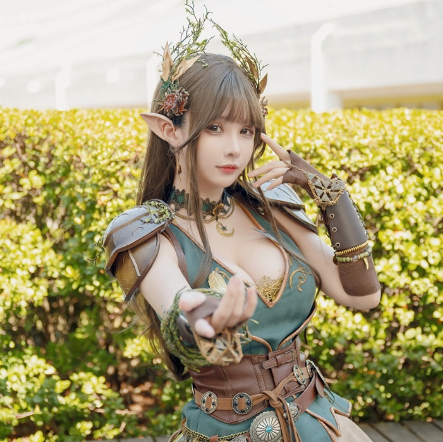 Nữ streamer gợi cảm chia sẻ câu chuyện không ngờ, nhờ làm nhân viên ở quán cafe mới có ngày hôm nay