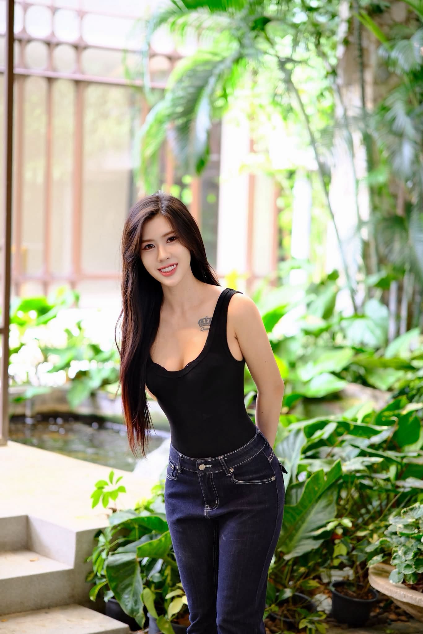 Việt Nam vô địch, một hot girl Thái Lan bất ngờ