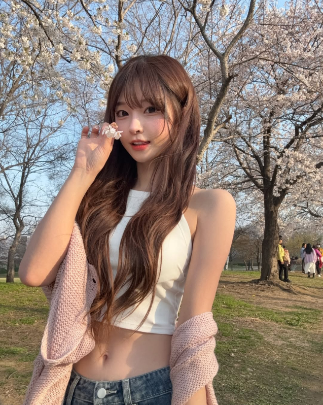 Game hẹn hò tương tác Hàn Quốc gây chú ý trên Steam, nữ chính quá xinh đẹp bất ngờ viral mạnh