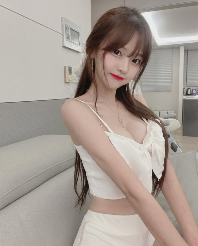 Game hẹn hò tương tác Hàn Quốc gây chú ý trên Steam, nữ chính quá xinh đẹp bất ngờ viral mạnh