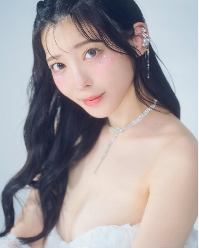 Hot girl xinh đẹp chia sẻ quá khứ làm giáo viên luyện thi, thừa nhận khó mà khiến học sinh tập trung
