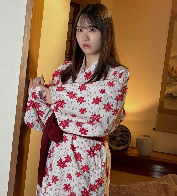 Hot girl Nhật chia sẻ gây sốc, từng bị bắt nạt, làm việc kiệt sức tới mức ám ảnh, lấy Yua Mikami làm hình mẫu phấn đấu