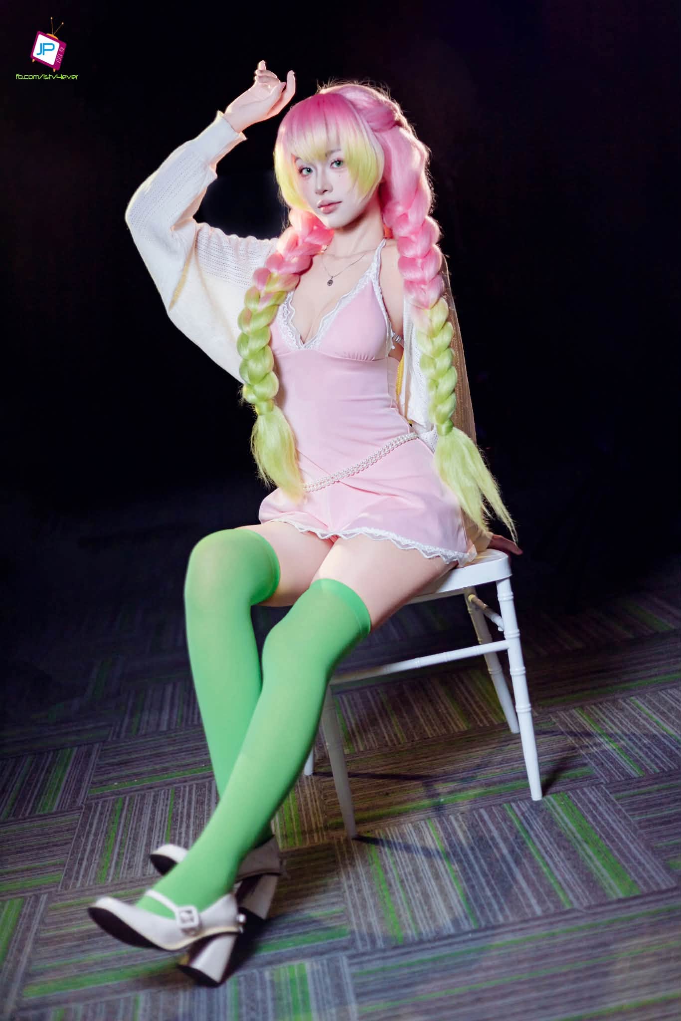 Màn cosplay Mitsuri của hot girl Việt, khiến cộng đồng game thủ không khỏi xao xuyến