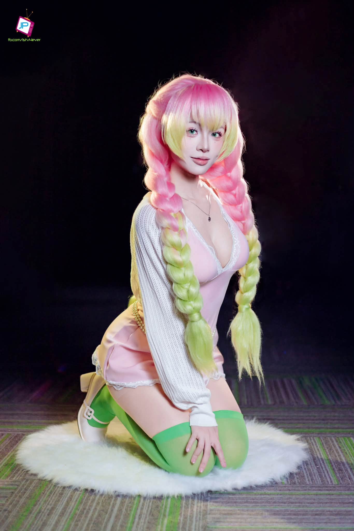 Màn cosplay Mitsuri của hot girl Việt, khiến cộng đồng game thủ không khỏi xao xuyến