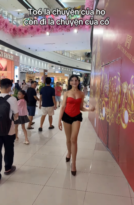 Ăn mặc hở hang giữa TTTM, hot girl khiến CĐM dấy lên phẫn nộ