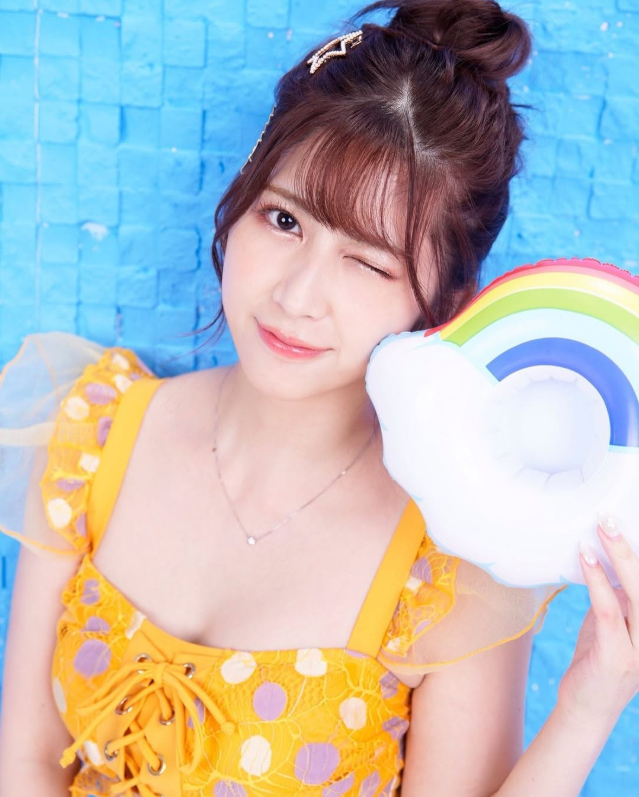 Hot girl gợi cảm ra quyết định gây sốc, tạm ngừng hoạt động vô thời hạn, lý do vì