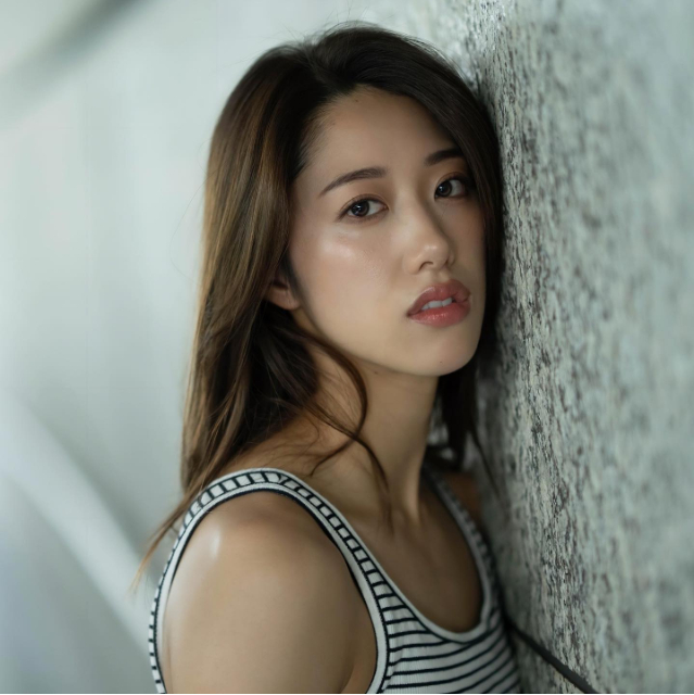 Bị lừa sạch tiền tiết kiệm trước ngày giải nghệ, hot girl xinh đẹp suy sụp, chỉ biết bắt đầu lại từ đầu