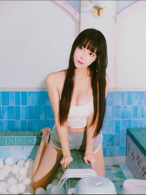 Hot girl 339.000 follow kể lại trải nghiệm đáng sợ khi đi chụp ảnh riêng trong phòng kín, cảnh báo các nữ đồng nghiệp