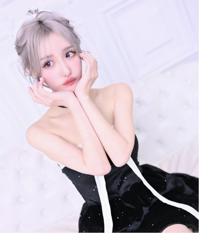 Hot girl nổi tiếng tuyên bố 